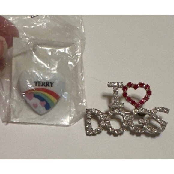 Mixed Lot of 6 Women's Costume/Fashion Jewelry Earrings, Pins, Charms - Picture 5 of 14